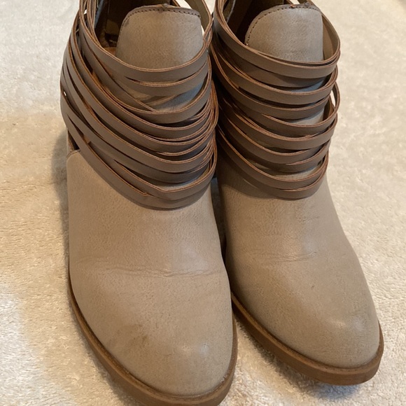 Rampage 9.5 boots. - Picture 2 of 8